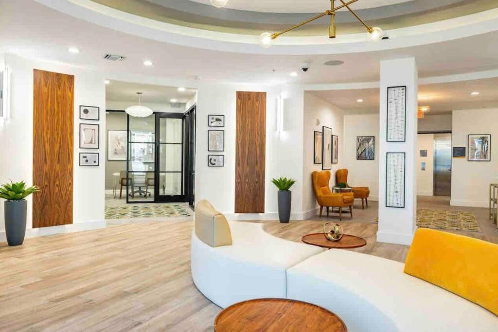 Luxury Apt 3 Mins To Dt Tampa -Pool-Gym-Balcony Экстерьер фото