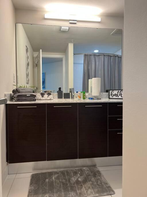 Luxury Apt 3 Mins To Dt Tampa -Pool-Gym-Balcony Экстерьер фото